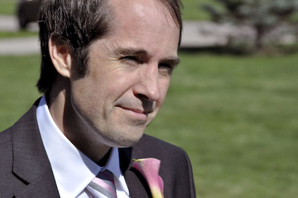 A sample of wedding pictures.